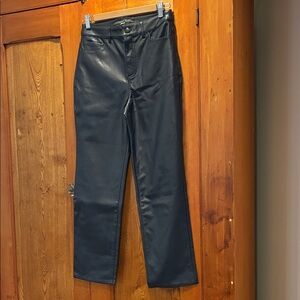 5/25$ 🎄 Sleek navy faux Leather Pants
